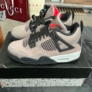 Jordan 4’s